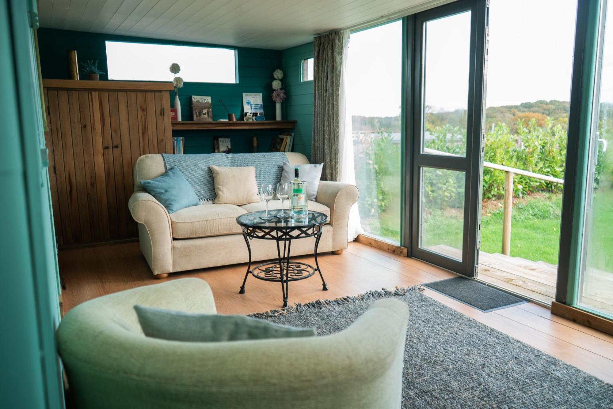 Campsite Swallowfield Glamping- View